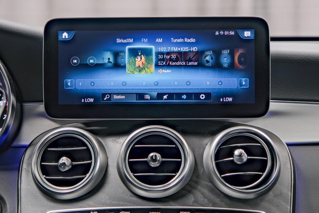 Thumbnail: 2022 Mercedes-Benz GLC - 23