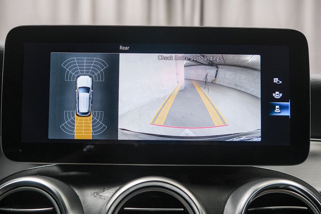 Thumbnail: 2022 Mercedes-Benz GLC - 28