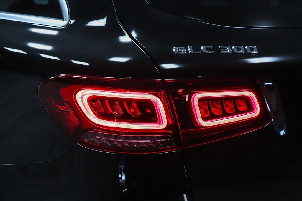 2021 Mercedes-Benz GLC 300 22