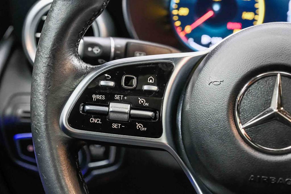 Thumbnail: 2023 Mercedes-Benz GLC - 27