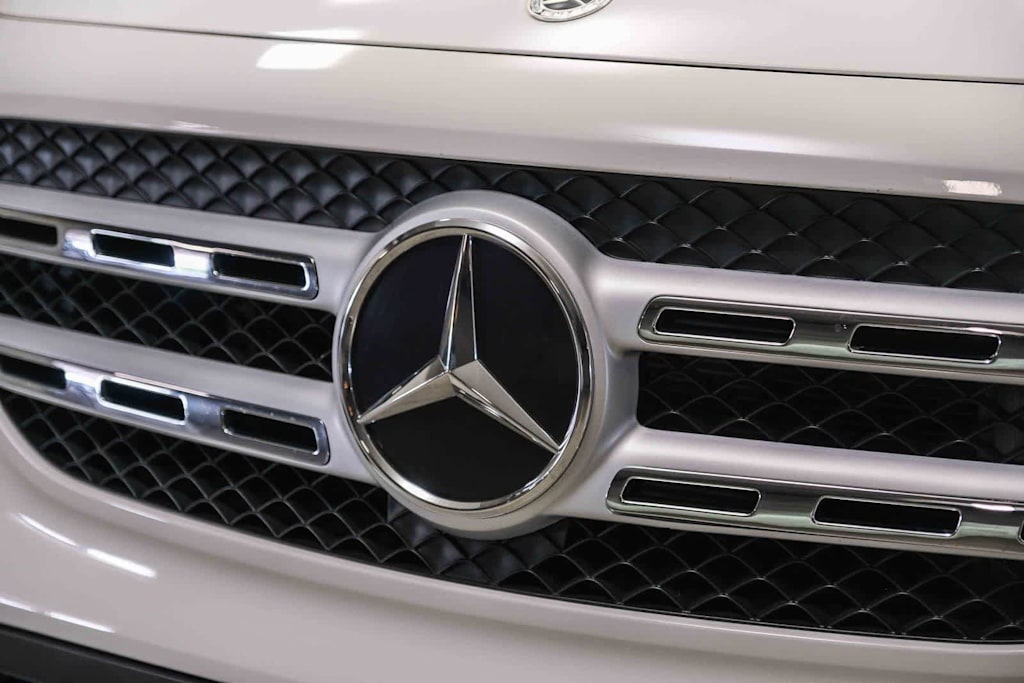 Thumbnail: 2021 Mercedes-Benz GLB - 7