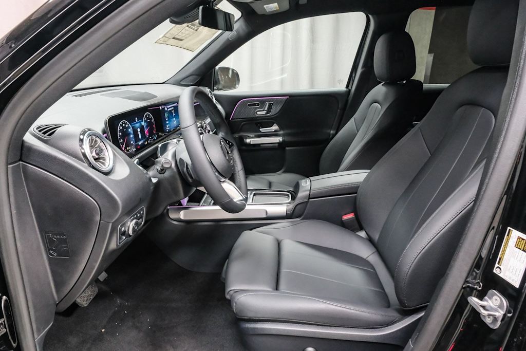 Thumbnail: 2025 Mercedes-Benz GLB - 10