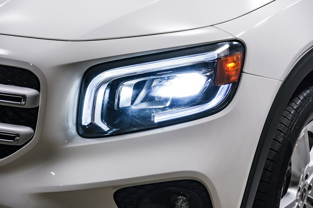 Thumbnail: 2022 Mercedes-Benz GLB - 21