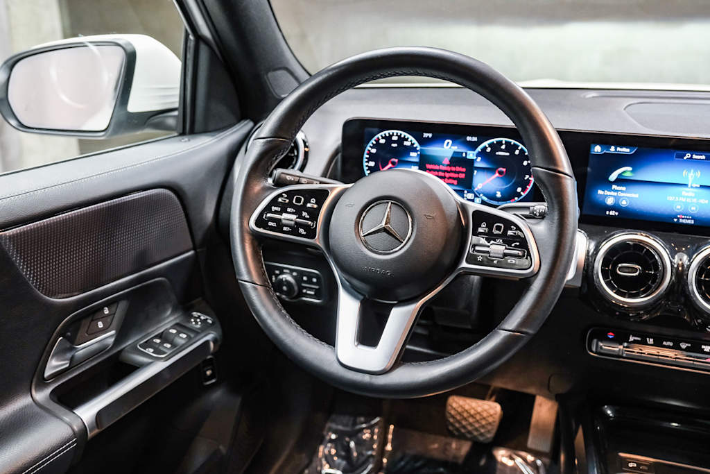 Thumbnail: 2022 Mercedes-Benz GLB - 9
