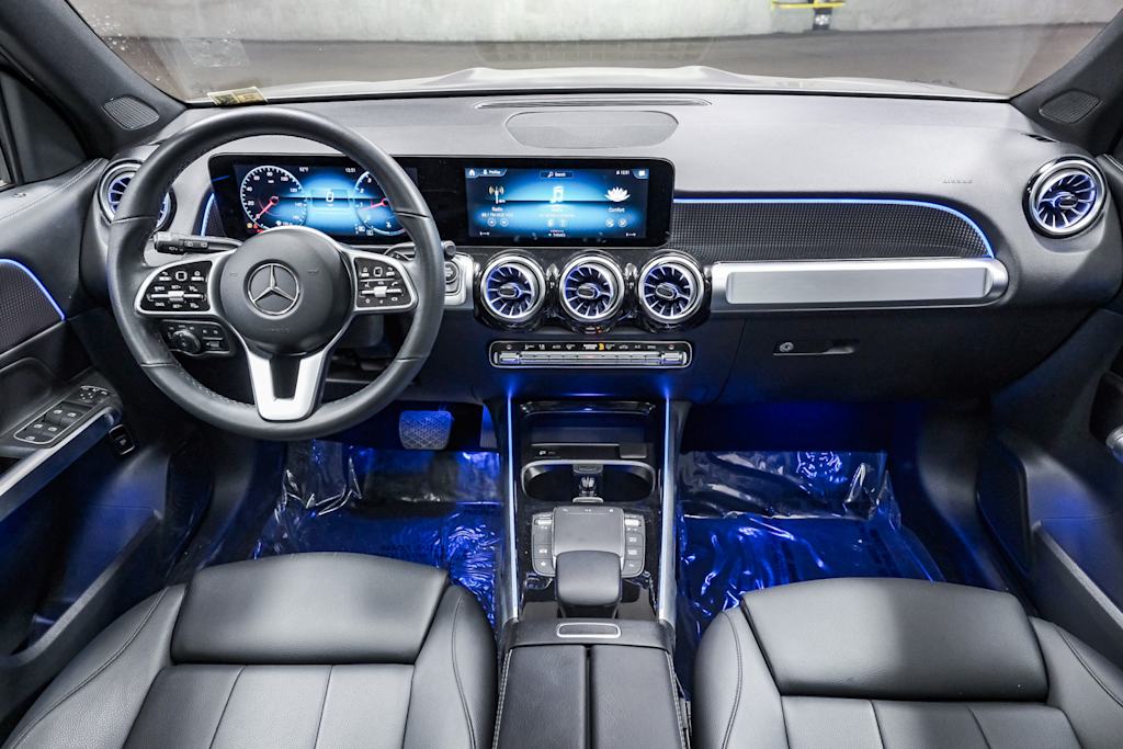 Thumbnail: 2022 Mercedes-Benz GLB - 2
