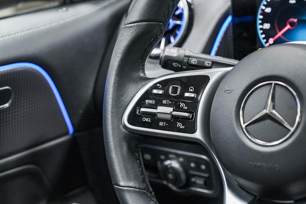 Thumbnail: 2022 Mercedes-Benz GLB - 26