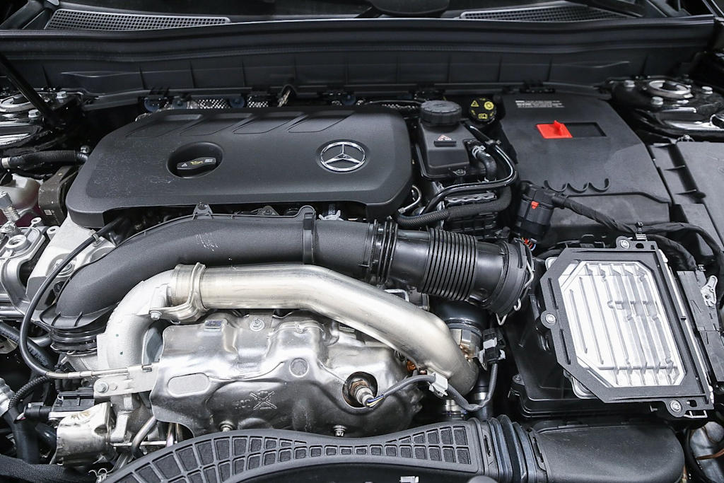 2025 Mercedes-Benz GLB 250 7