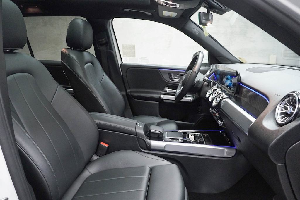 Image 10 of 2021 Mercedes-Benz GLB