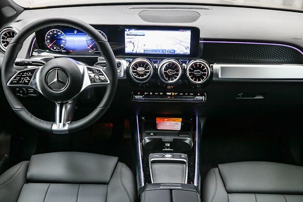 Thumbnail: 2025 Mercedes-Benz GLB - 2