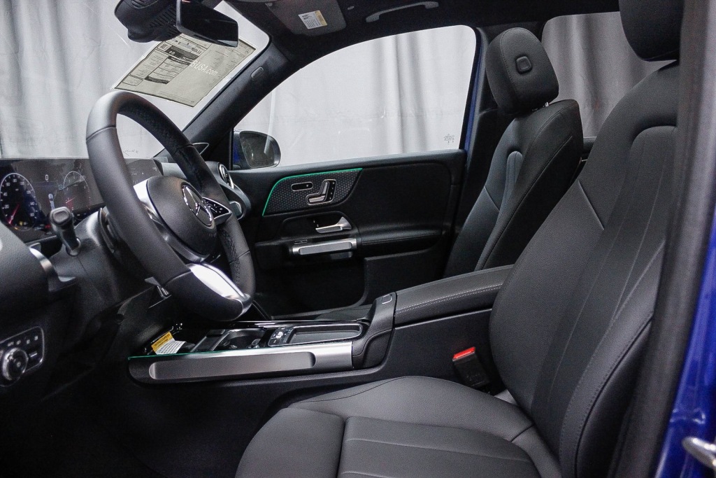 2024 Mercedes-Benz GLB 250 10