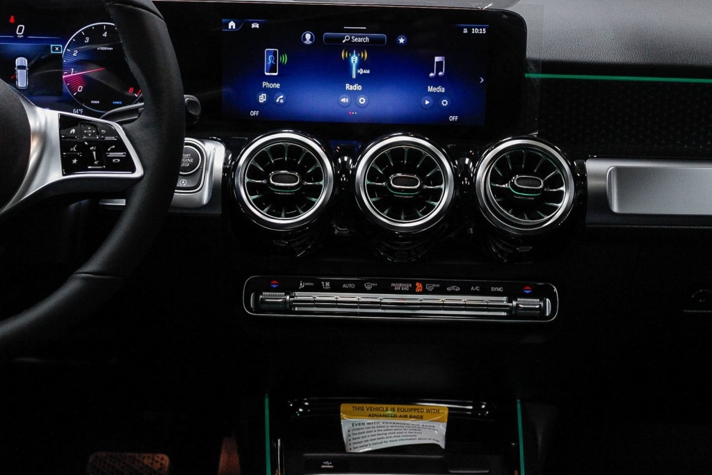 2024 Mercedes-Benz GLB 250 21