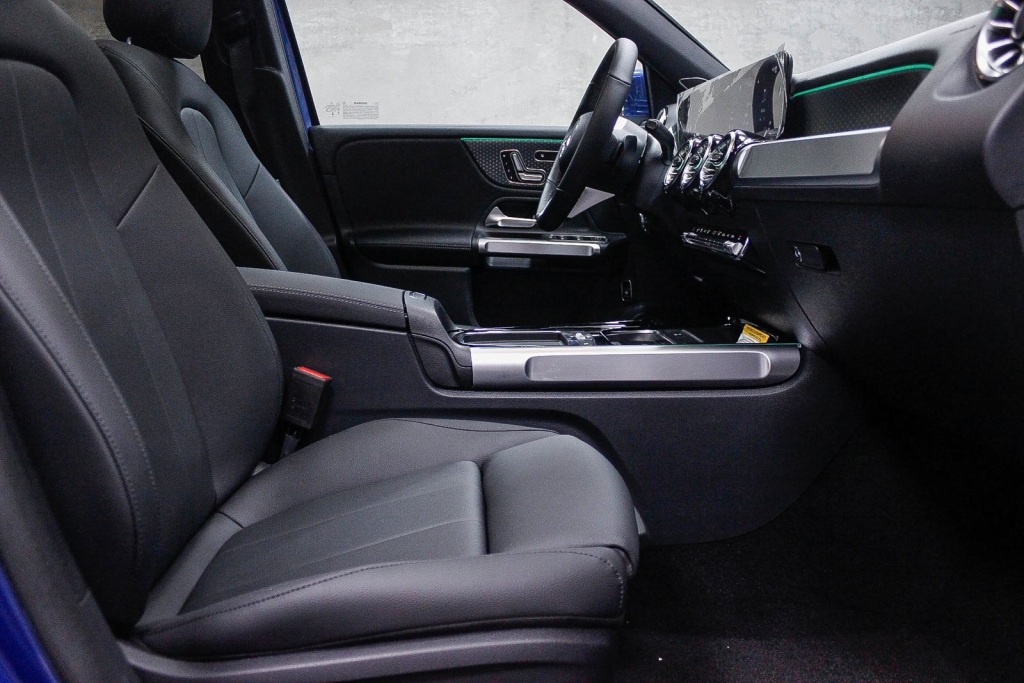 2024 Mercedes-Benz GLB 250 9