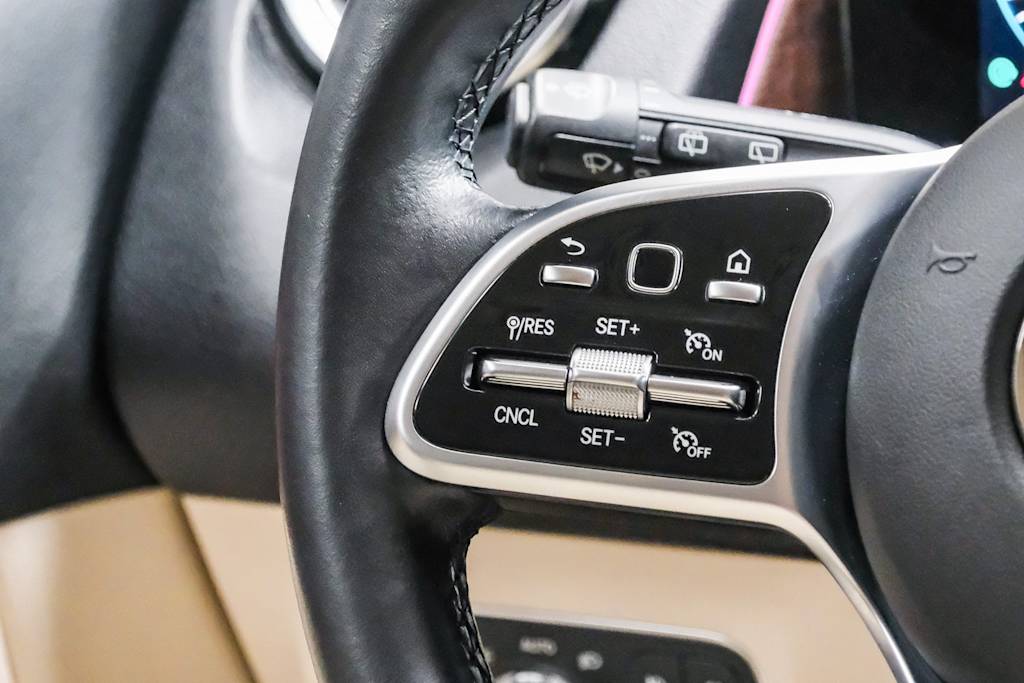 Thumbnail: 2022 Mercedes-Benz GLB - 27