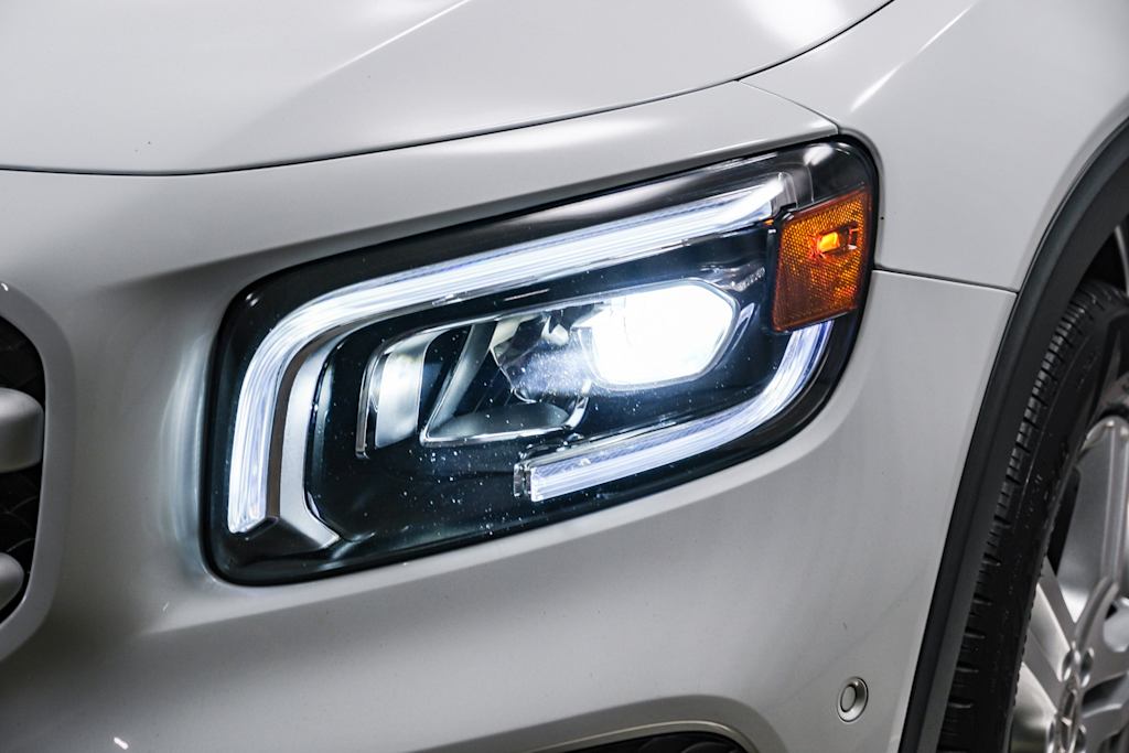 Thumbnail: 2022 Mercedes-Benz GLB - 22