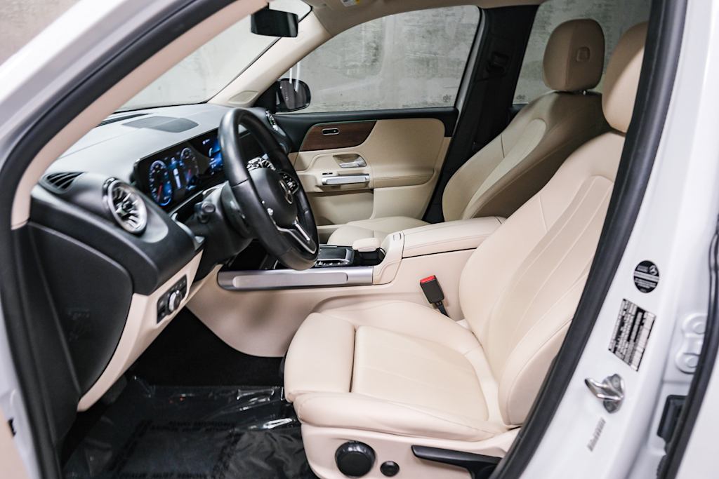 Thumbnail: 2022 Mercedes-Benz GLB - 12