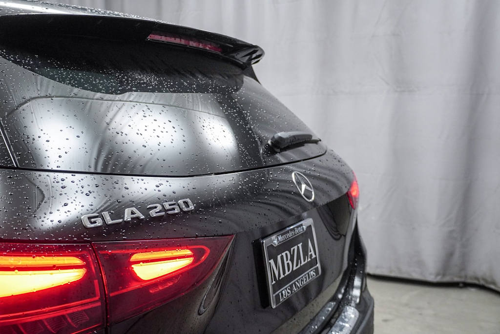 2025 Mercedes-Benz GLA 250 16