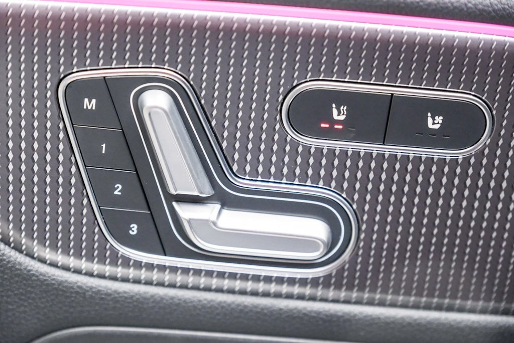 Thumbnail: 2021 Mercedes-Benz GLA - 27