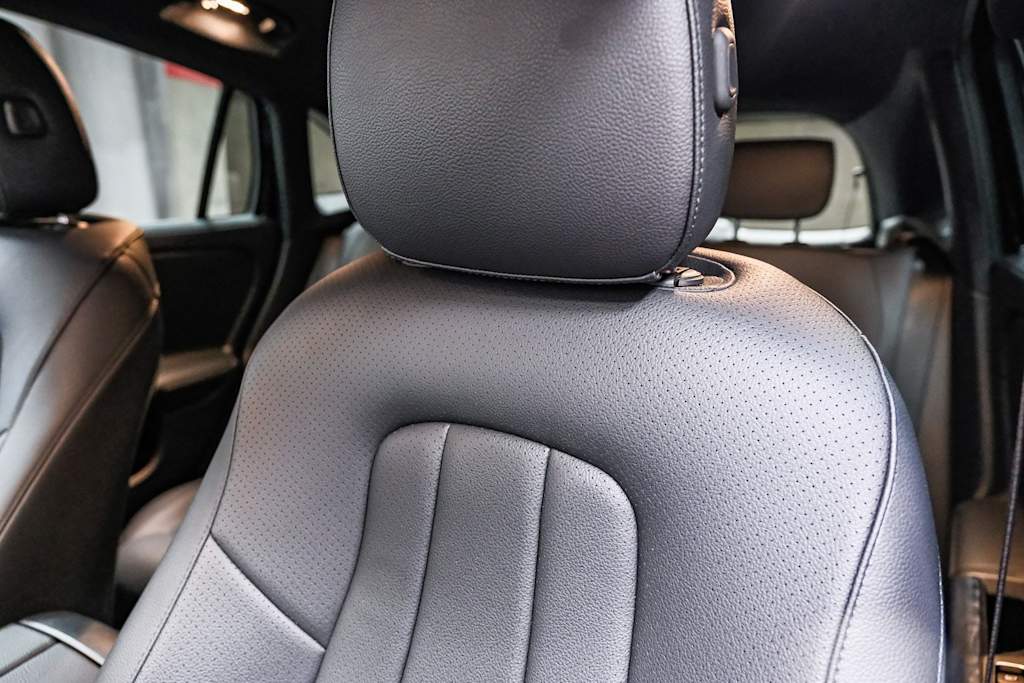 Thumbnail: 2021 Mercedes-Benz GLA - 25