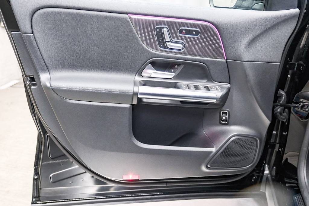 Thumbnail: 2021 Mercedes-Benz GLA - 26