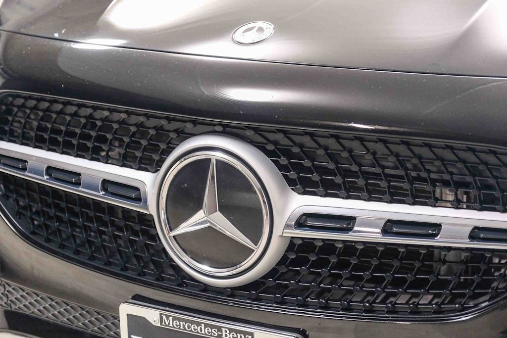Thumbnail: 2023 Mercedes-Benz GLA - 22