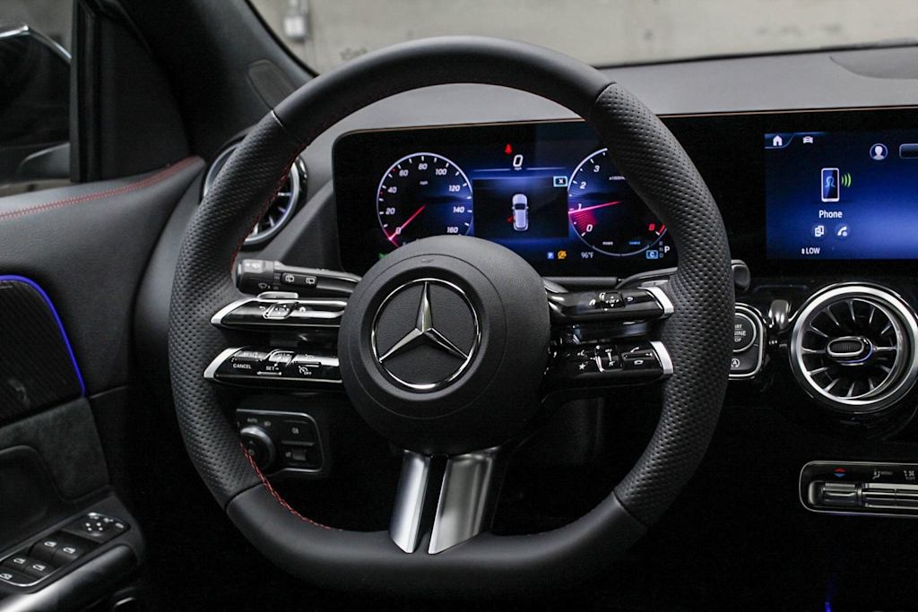 2025 Mercedes-Benz GLA 250 12