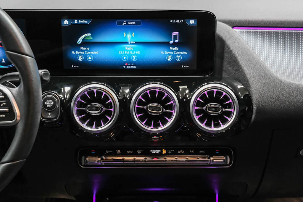 Thumbnail: 2023 Mercedes-Benz GLA - 14