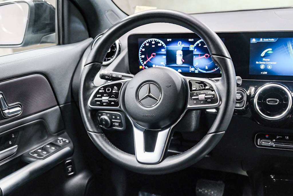 Thumbnail: 2023 Mercedes-Benz GLA - 9