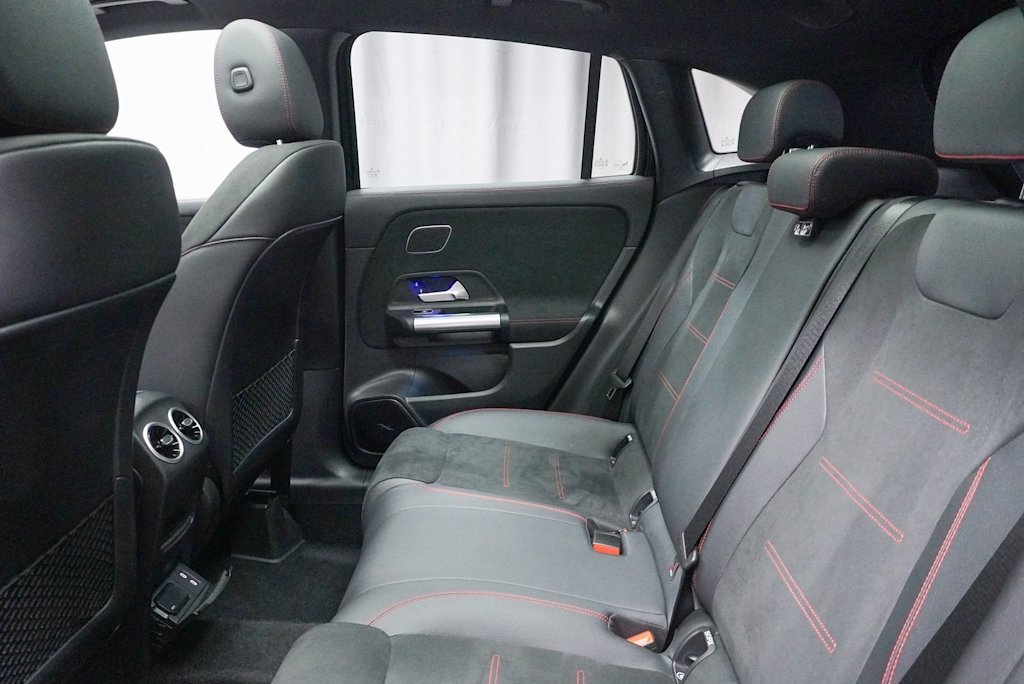 2025 Mercedes-Benz GLA 250 11
