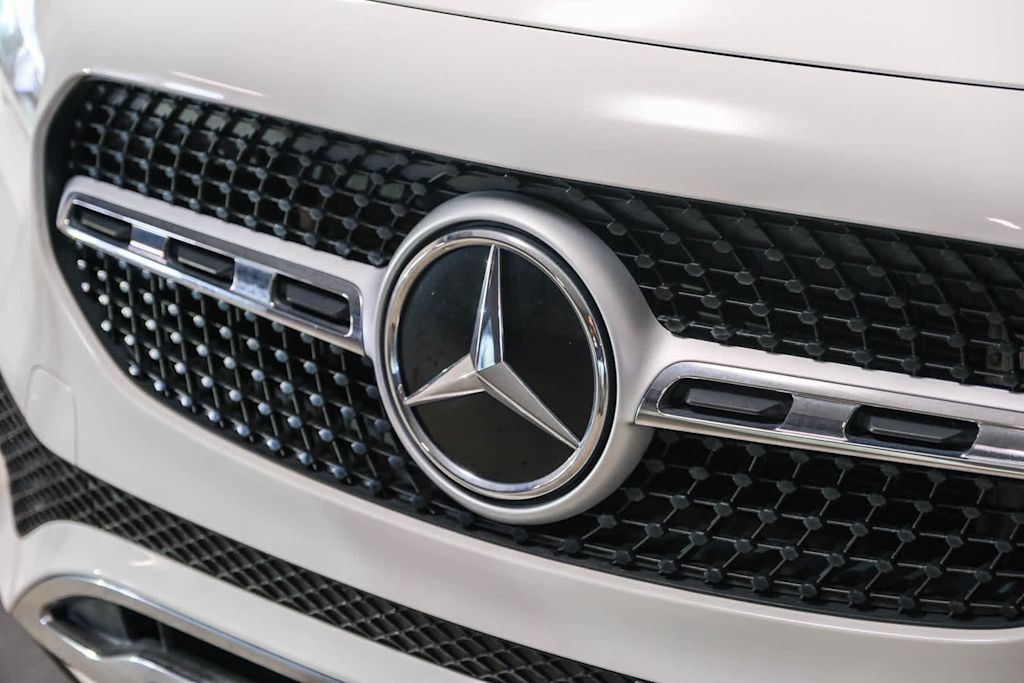 Thumbnail: 2022 Mercedes-Benz GLA - 22