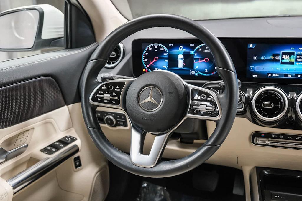 Thumbnail: 2022 Mercedes-Benz GLA - 10