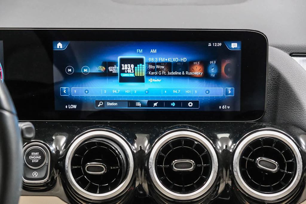 Thumbnail: 2022 Mercedes-Benz GLA - 25