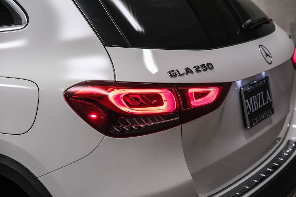 Thumbnail: 2022 Mercedes-Benz GLA - 7