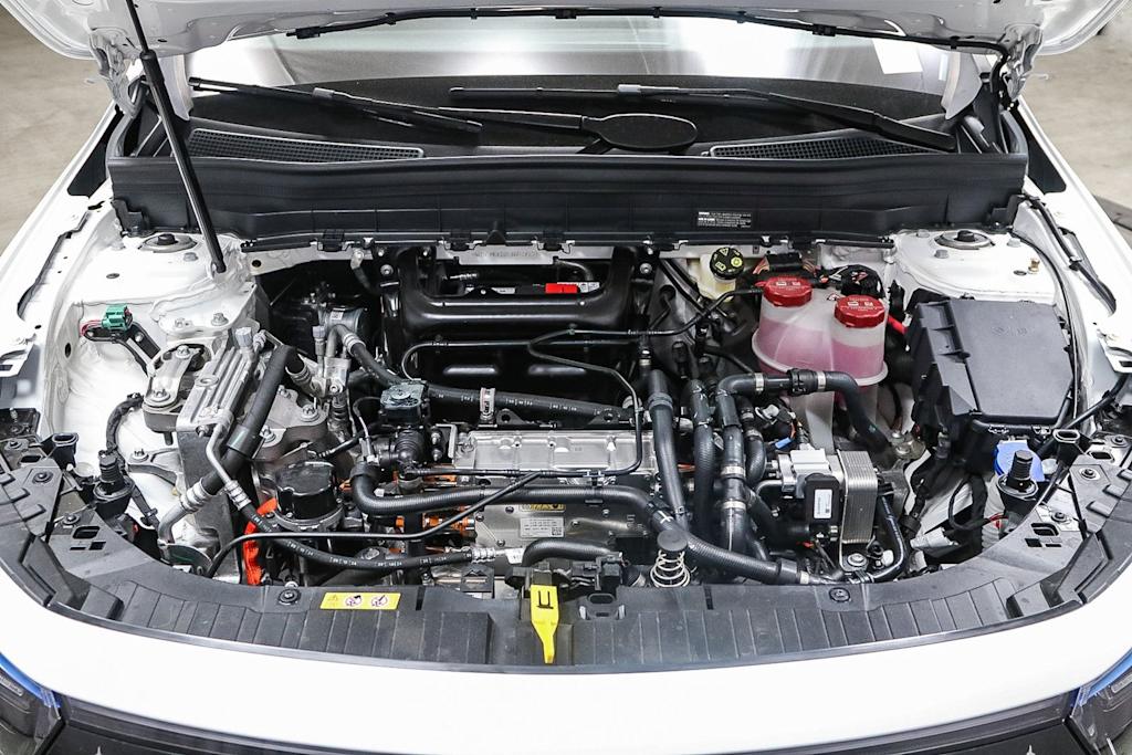 2025 Mercedes-Benz EQB 300 8