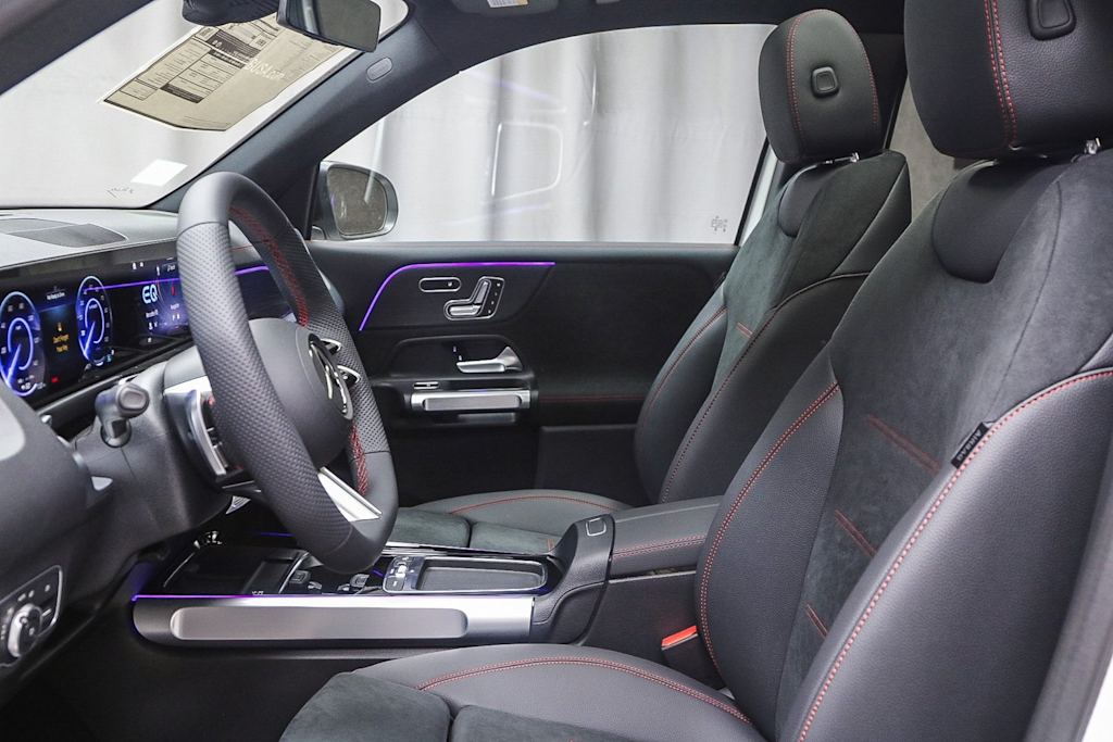 2025 Mercedes-Benz EQB 300 11