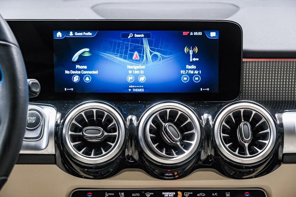 Thumbnail: 2022 Mercedes-Benz EQB - 23