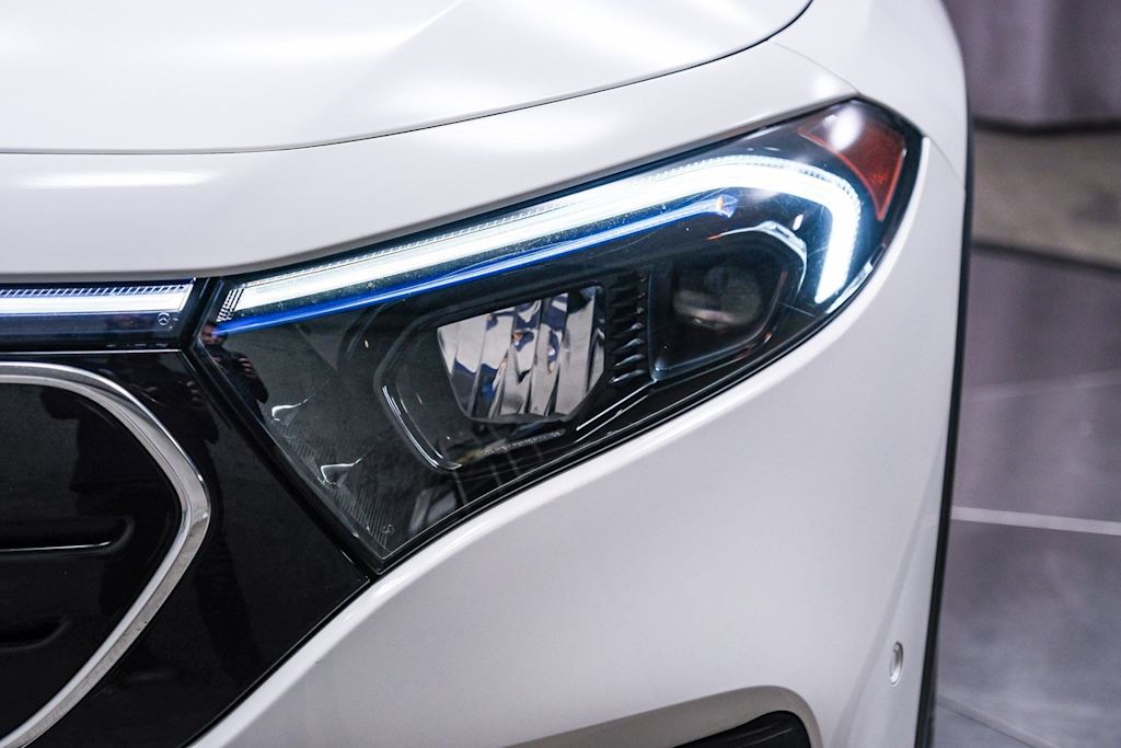 Thumbnail: 2022 Mercedes-Benz EQB - 21