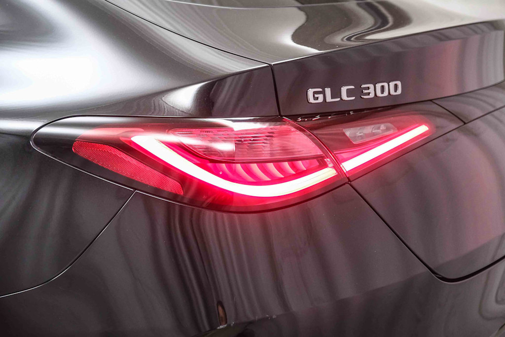 Thumbnail: 2024 Mercedes-Benz GLC - 18