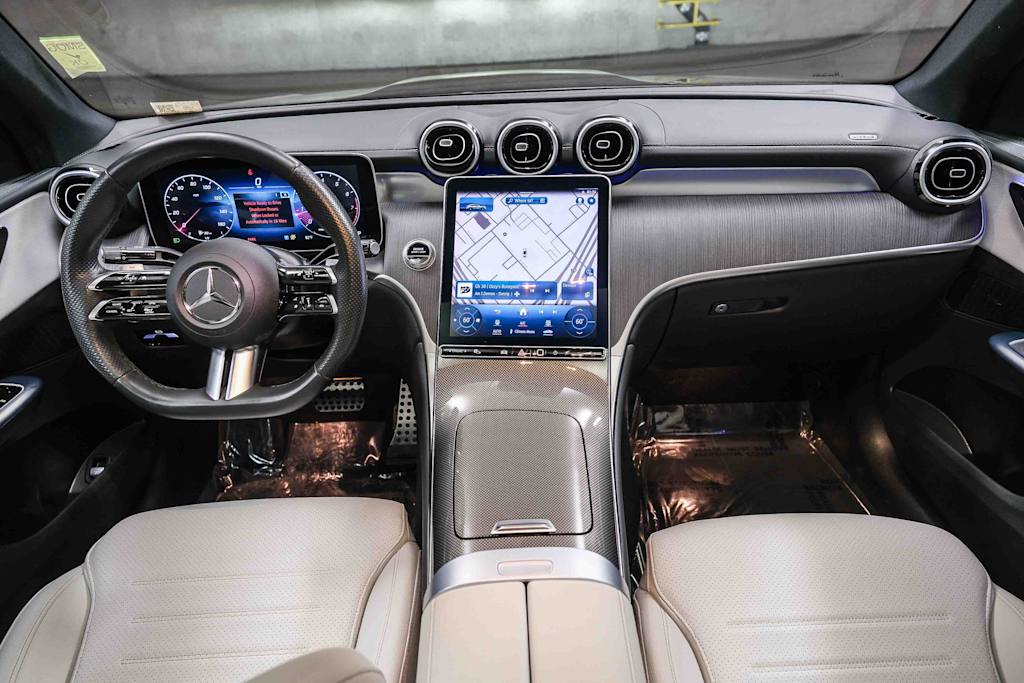 Thumbnail: 2024 Mercedes-Benz GLC - 2