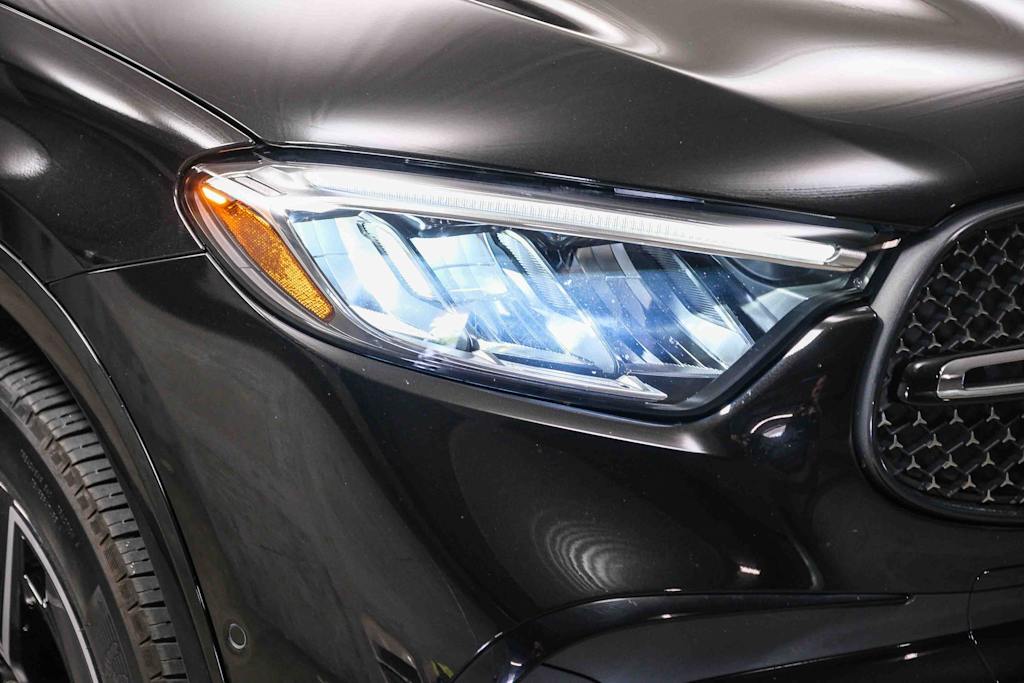 Thumbnail: 2024 Mercedes-Benz GLC - 22
