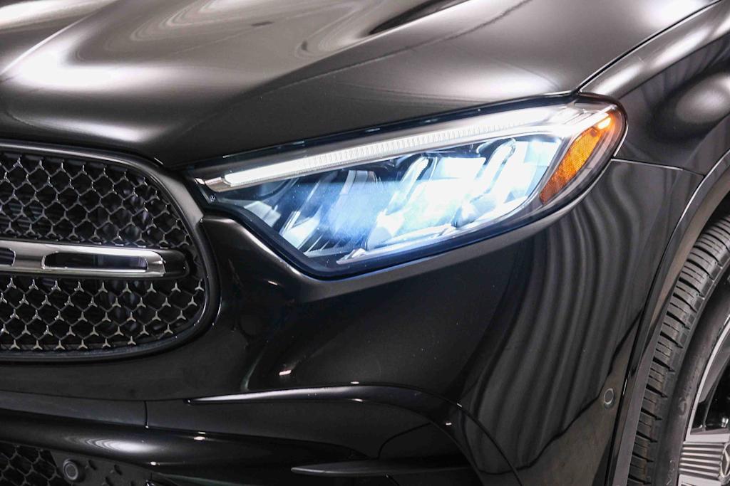 Thumbnail: 2024 Mercedes-Benz GLC - 21