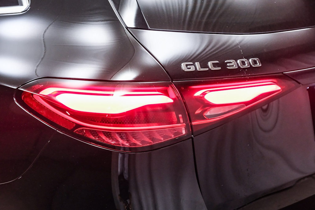 Thumbnail: 2025 Mercedes-Benz GLC - 19