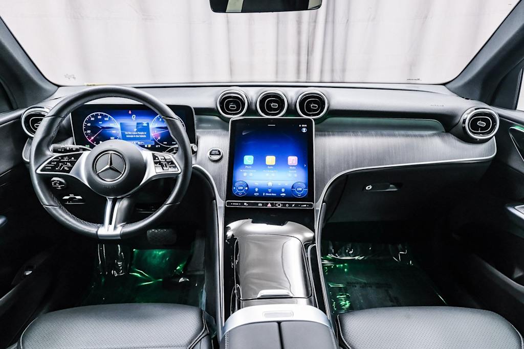 Thumbnail: 2025 Mercedes-Benz GLC - 2