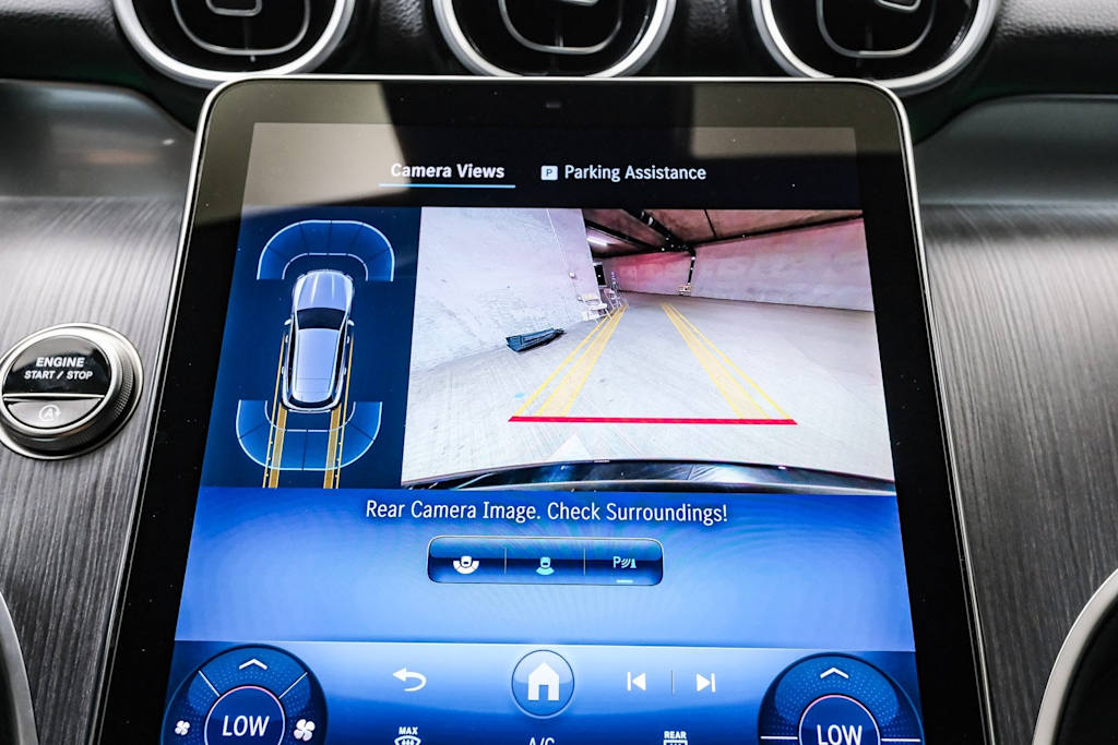 Thumbnail: 2025 Mercedes-Benz GLC - 27