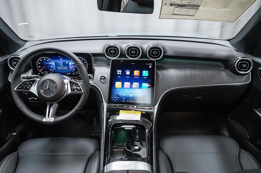 Thumbnail: 2025 Mercedes-Benz GLC - 2