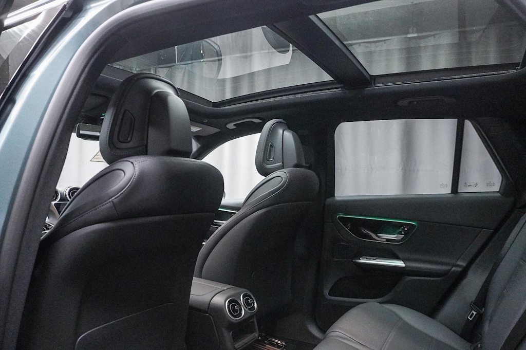 Thumbnail: 2025 Mercedes-Benz GLC - 23