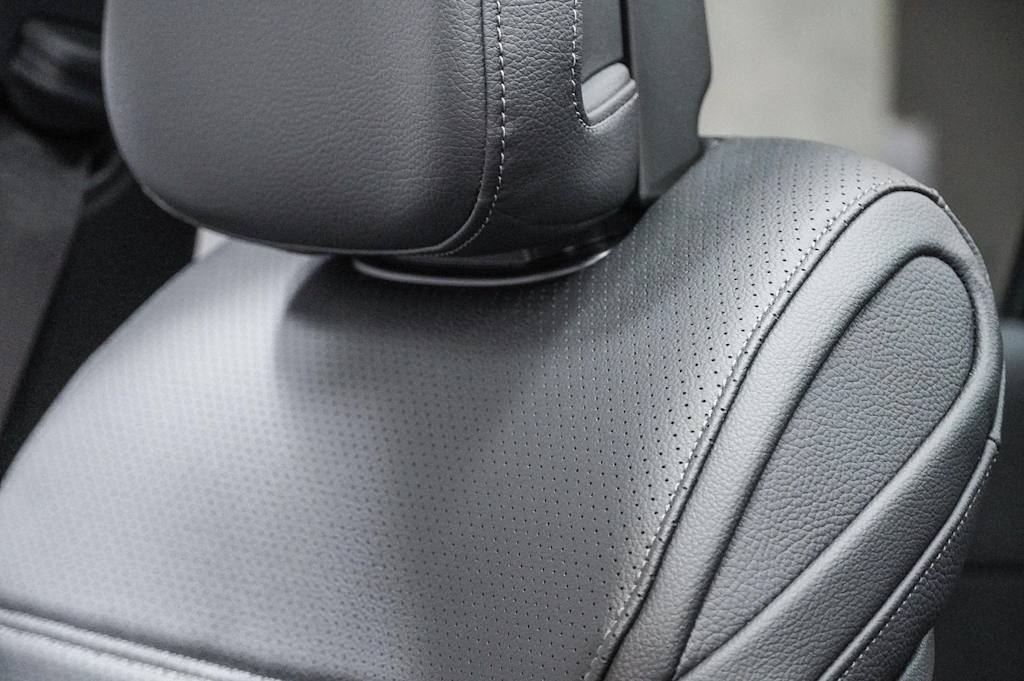 Thumbnail: 2025 Mercedes-Benz GLC - 26