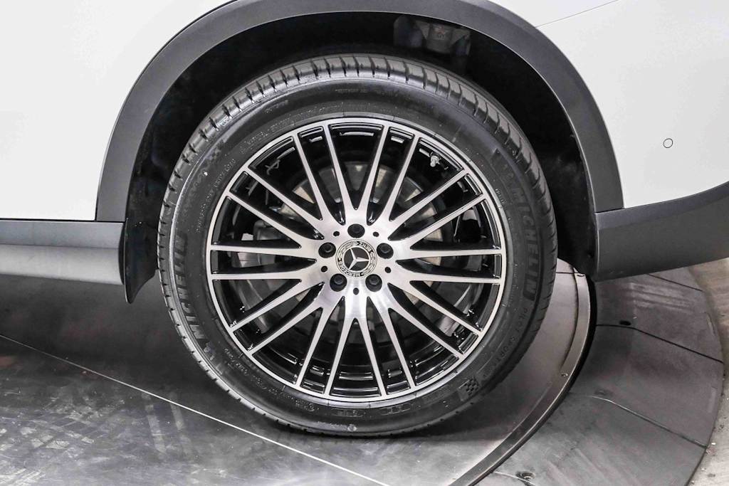 Thumbnail: 2025 Mercedes-Benz GLC - 6