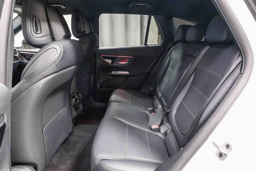 Thumbnail: 2025 Mercedes-Benz GLC - 11