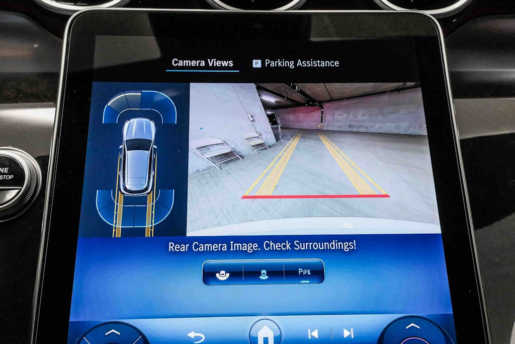 Thumbnail: 2025 Mercedes-Benz GLC - 26