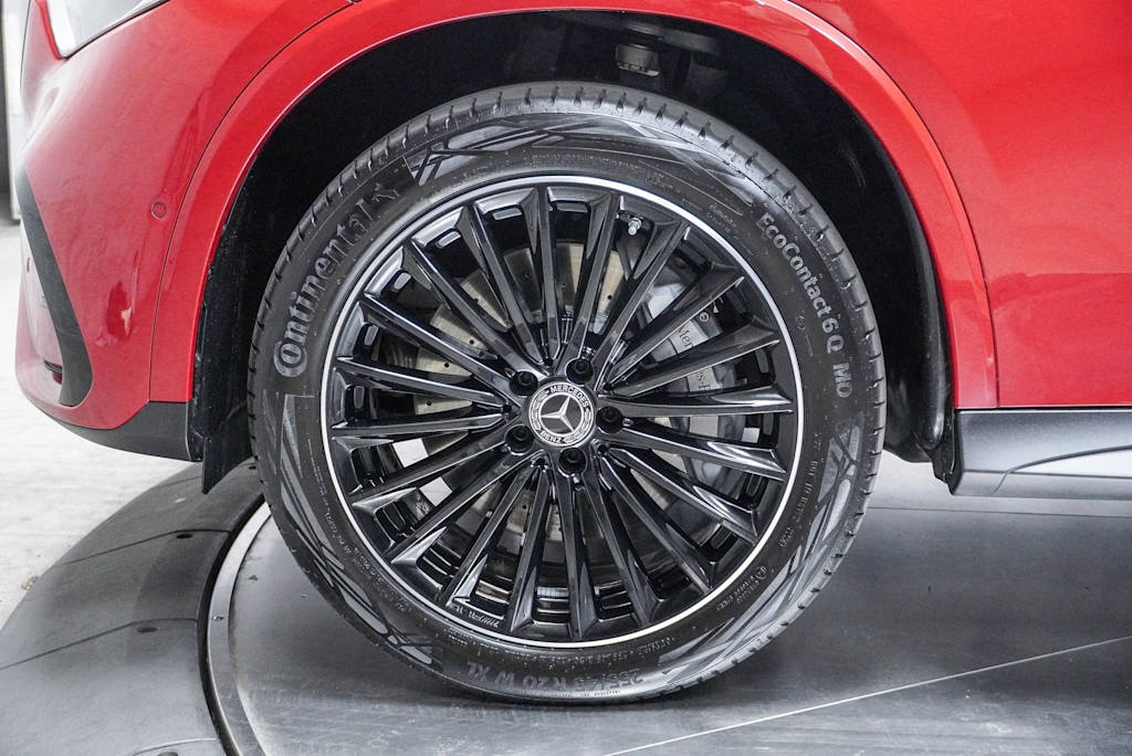 2025 Mercedes-Benz GLC 300 6